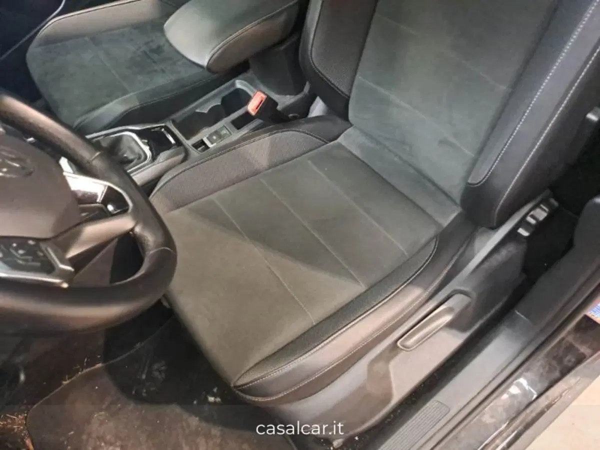 Volkswagen T-Roc usata a Salerno (11)