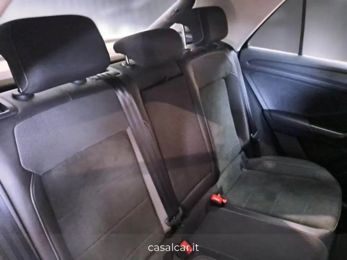 Volkswagen T-Roc usata a Salerno (13)