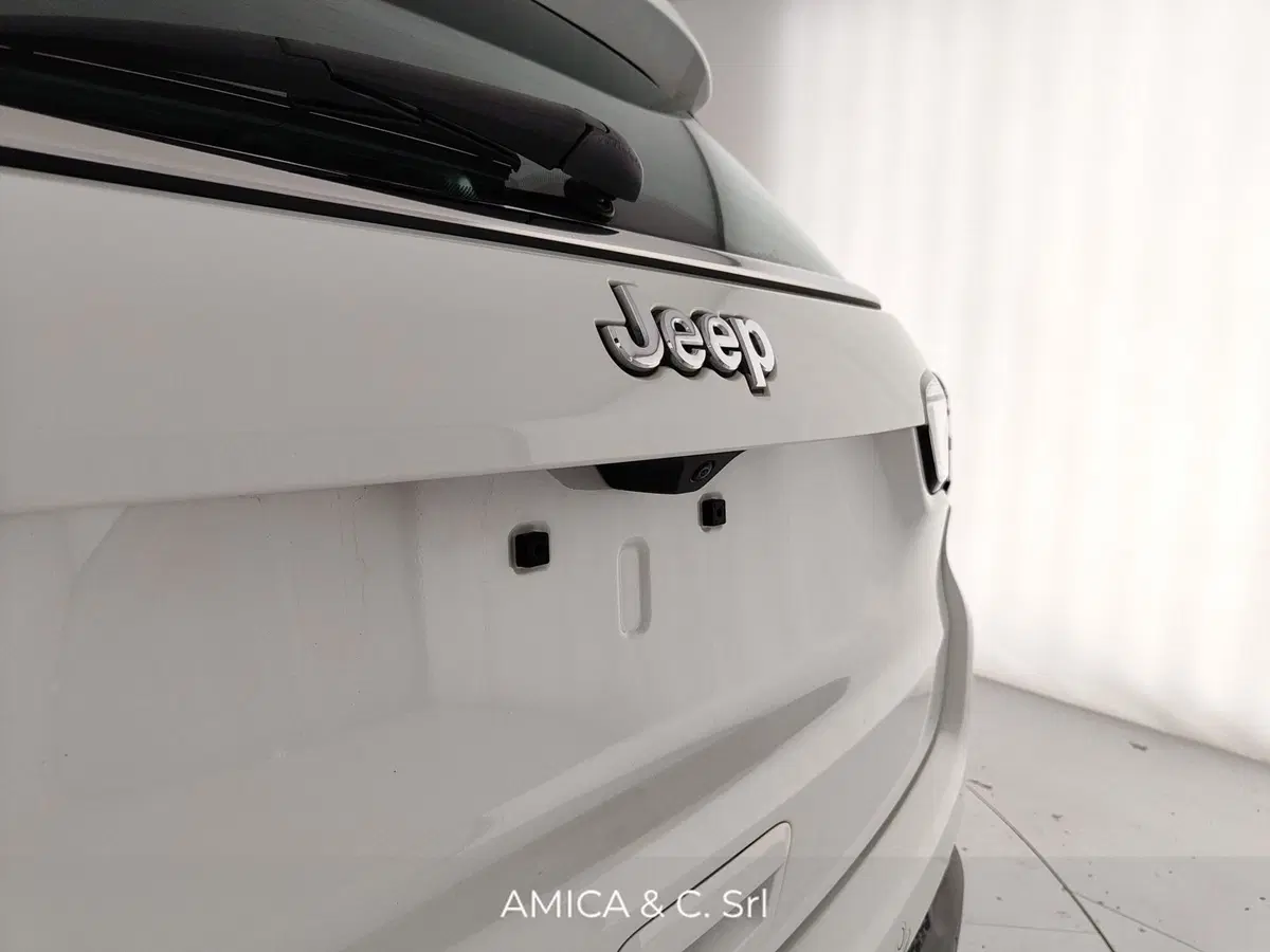 Jeep Compass nuova a Caserta (10)