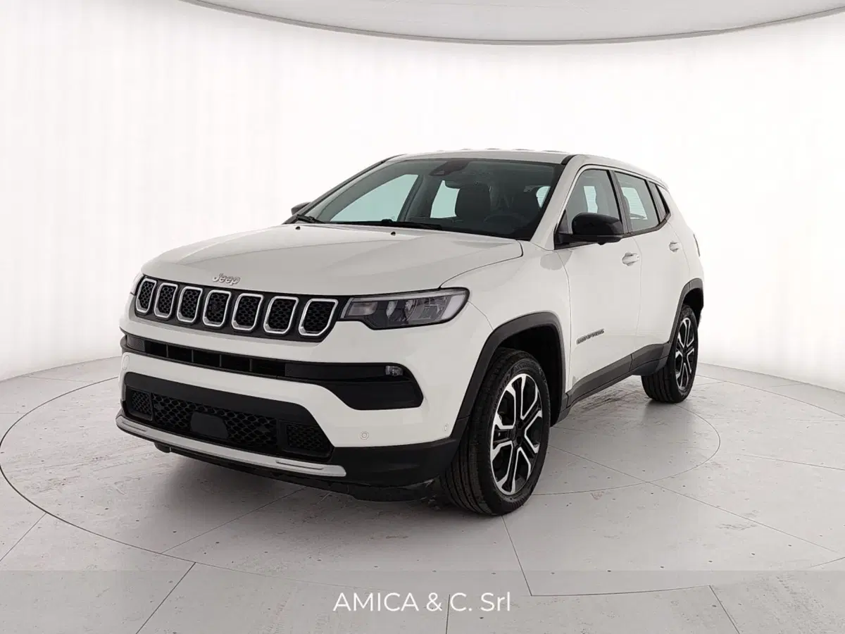 Jeep Compass nuova a Caserta (3)