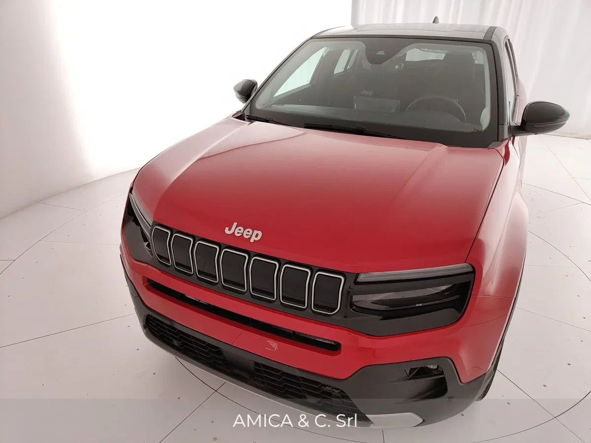 Jeep Avenger nuova a Caserta (11)