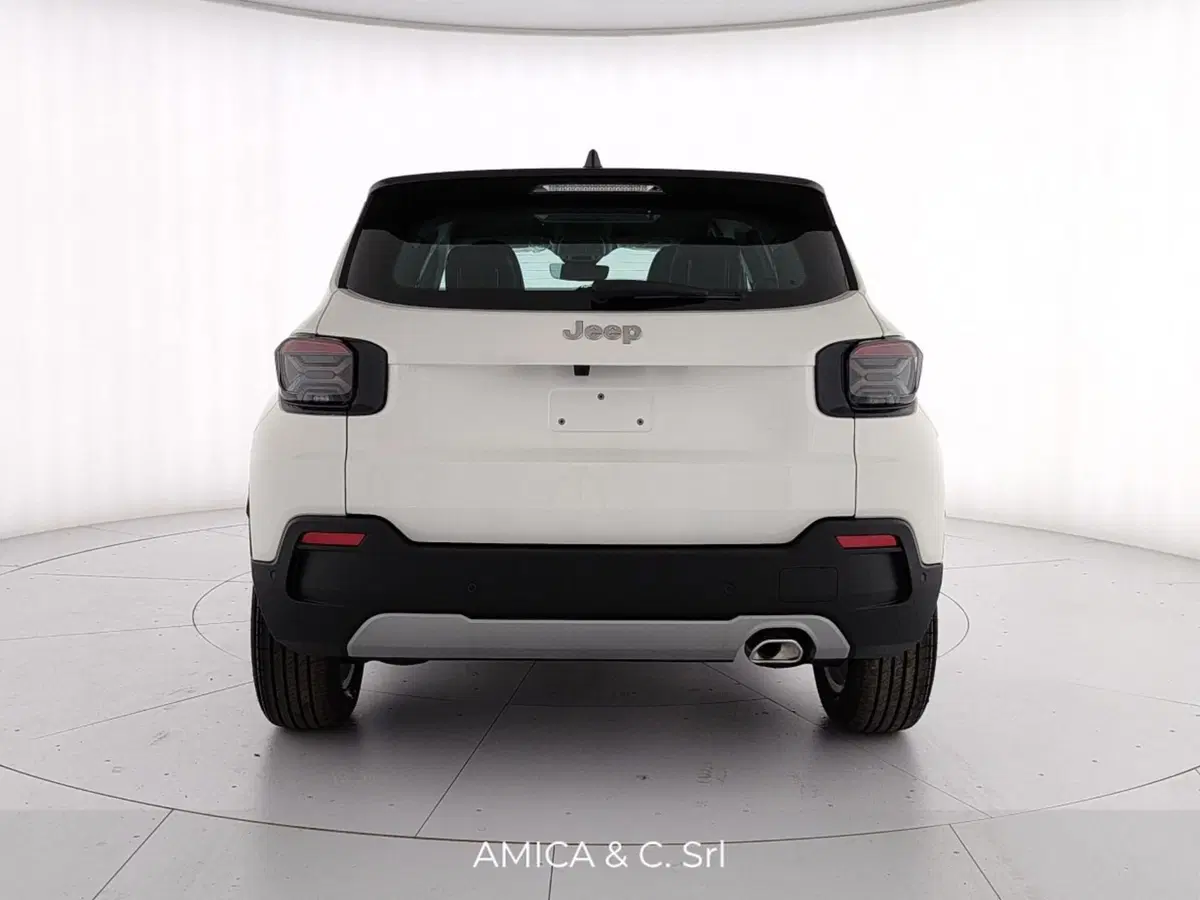 Jeep Avenger nuova a Caserta (6)