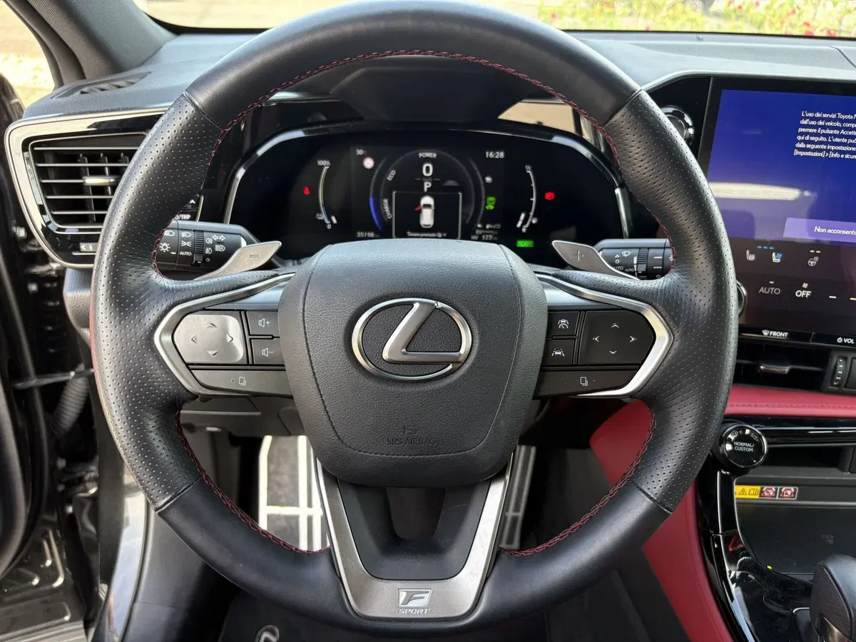 Lexus NX usata a Venezia (15)