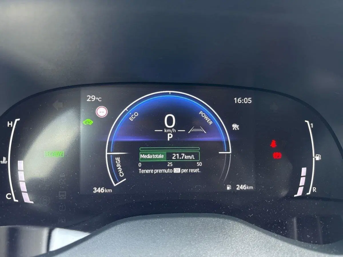 Toyota Yaris Cross usata a Venezia (10)