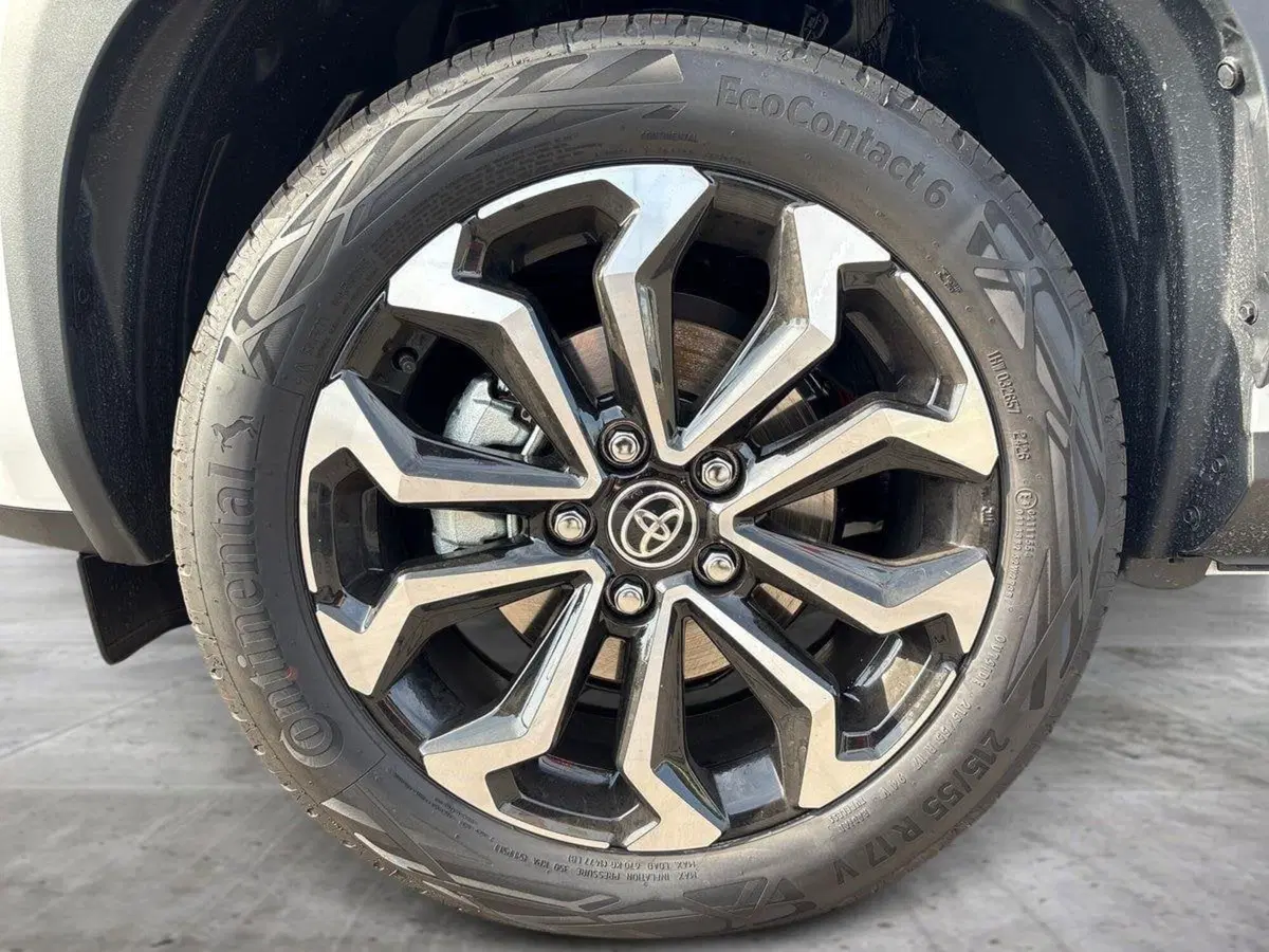 Toyota Yaris Cross usata a Venezia (13)