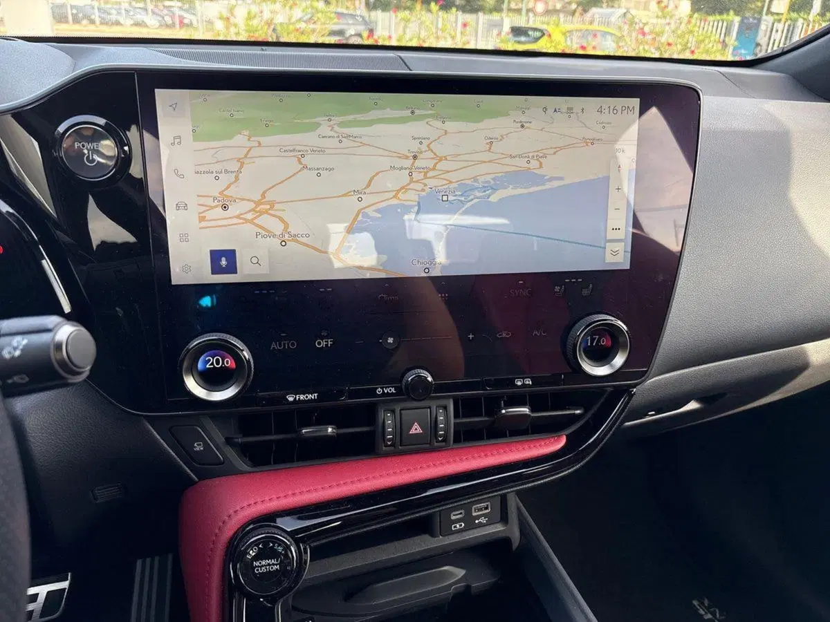 Lexus NX usata a Venezia (12)