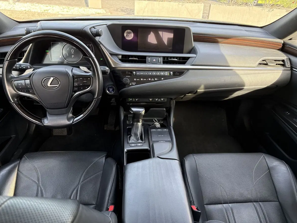 Lexus ES usata a Venezia (12)