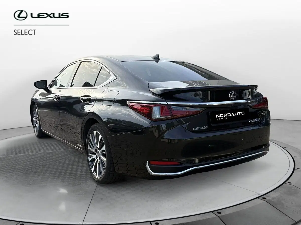 Lexus ES usata a Venezia (3)