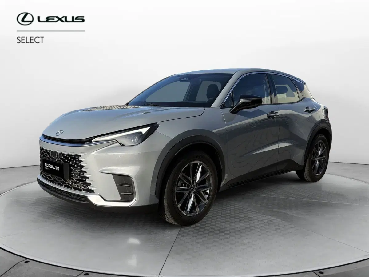 Lexus LBX usata a Venezia