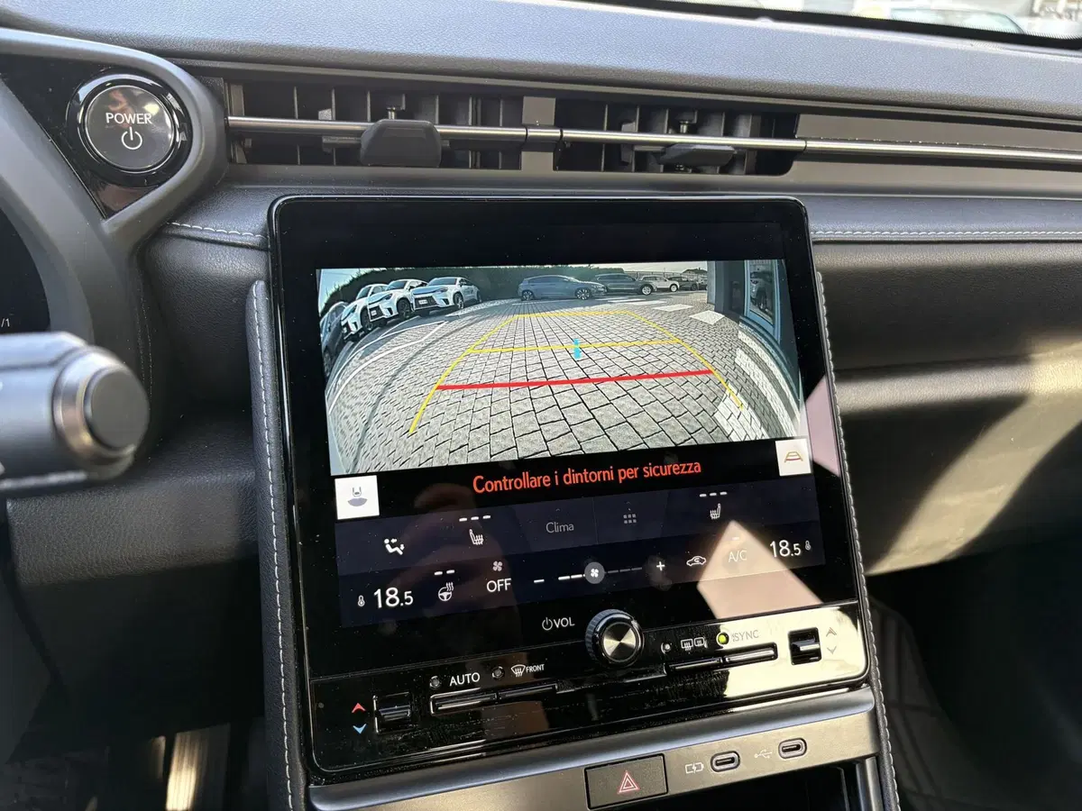 Lexus LBX usata a Venezia (13)