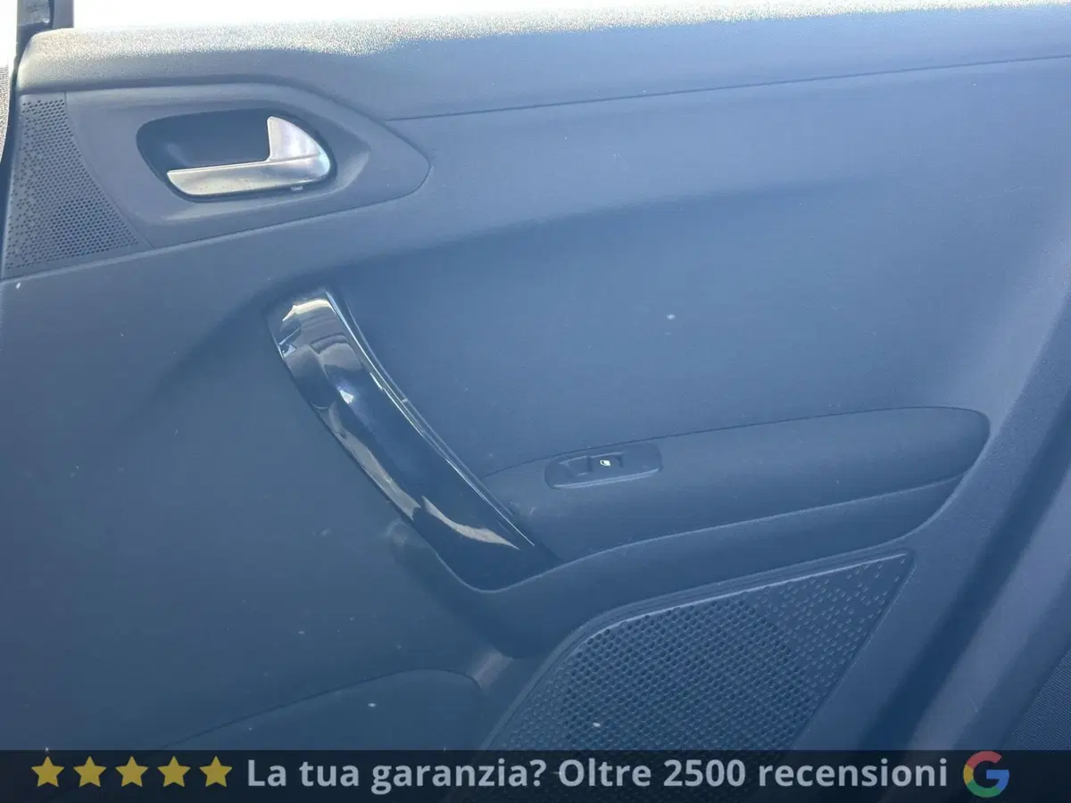 Peugeot 208 usata a Pistoia (11)