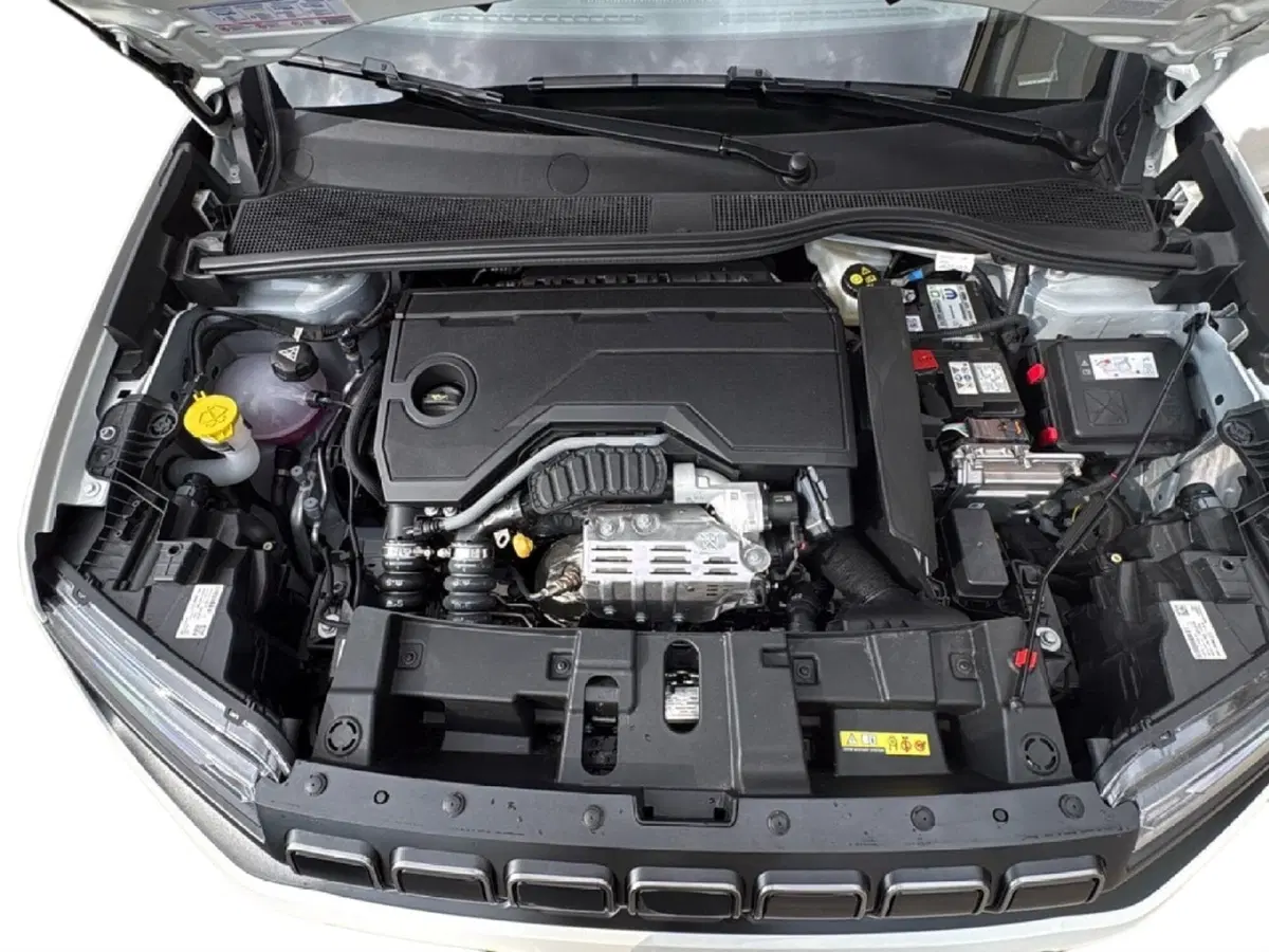Jeep Avenger nuova a Agrigento (13)