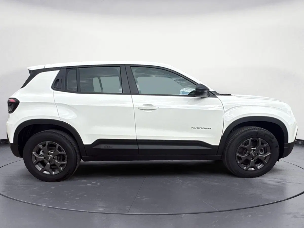 Jeep Avenger nuova a Agrigento (7)