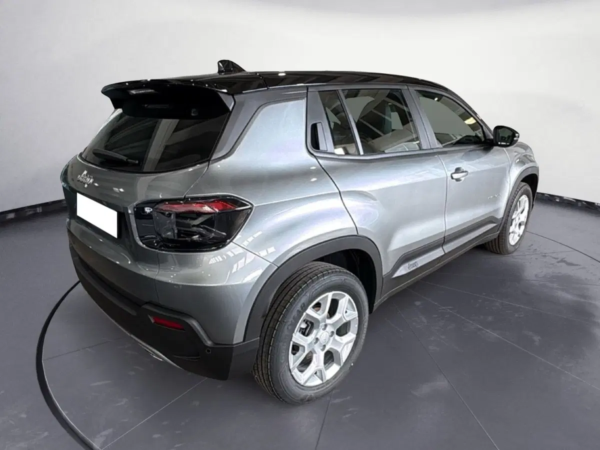 Jeep Avenger nuova a Agrigento (6)