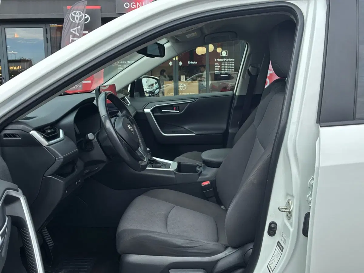 Toyota Rav4 usata a Mantova (17)
