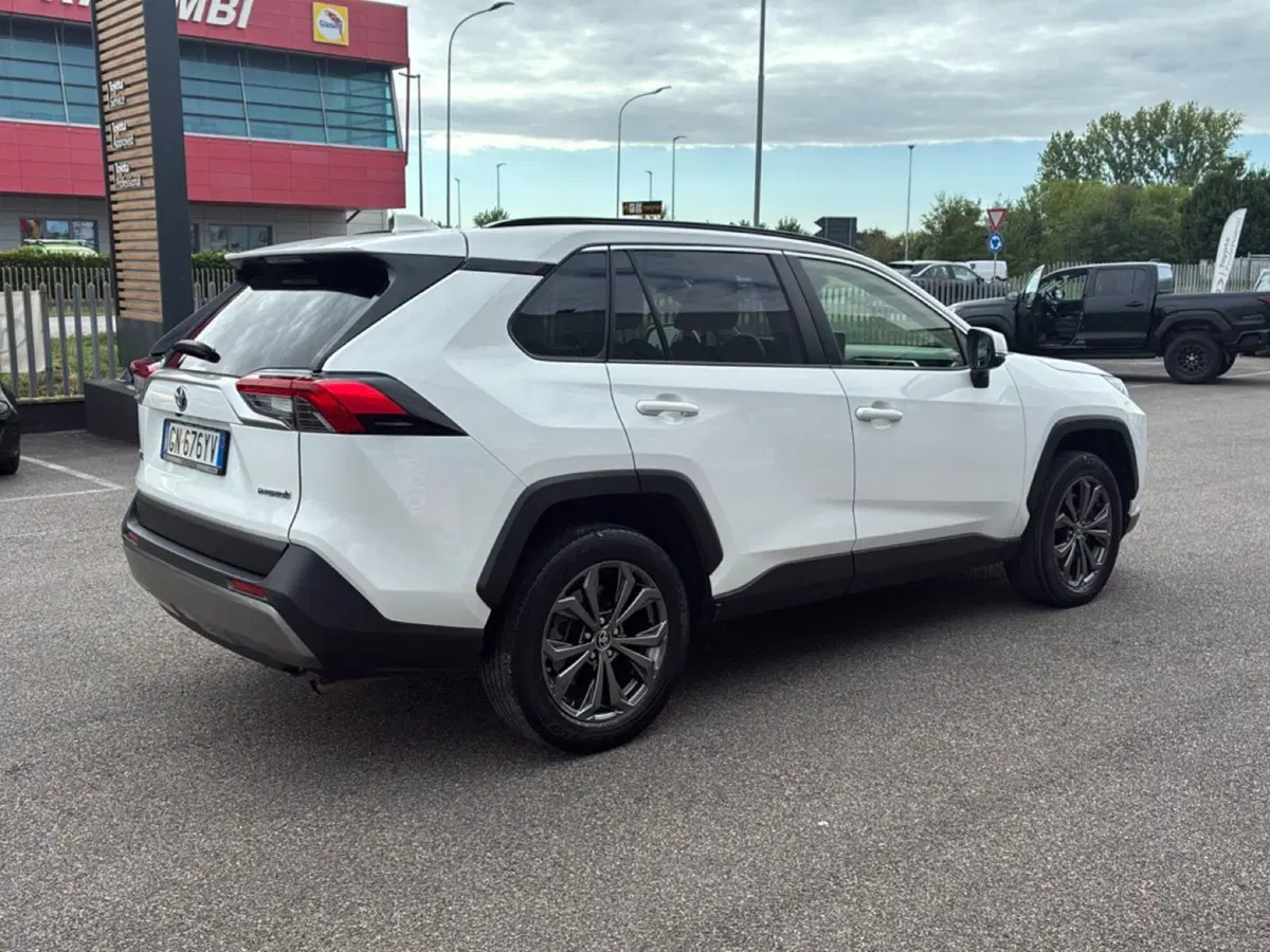 Toyota Rav4 usata a Mantova (5)