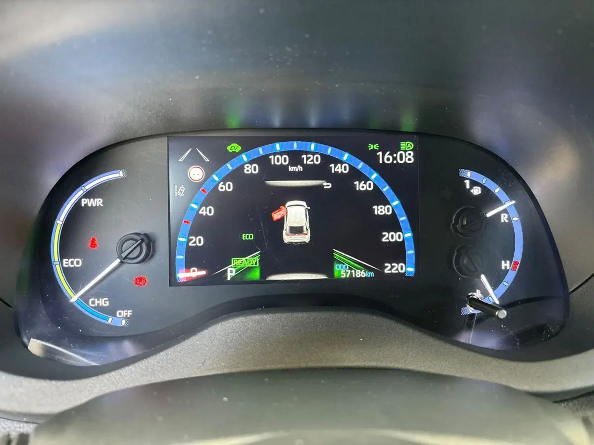 Toyota Yaris Cross usata a Modena (9)