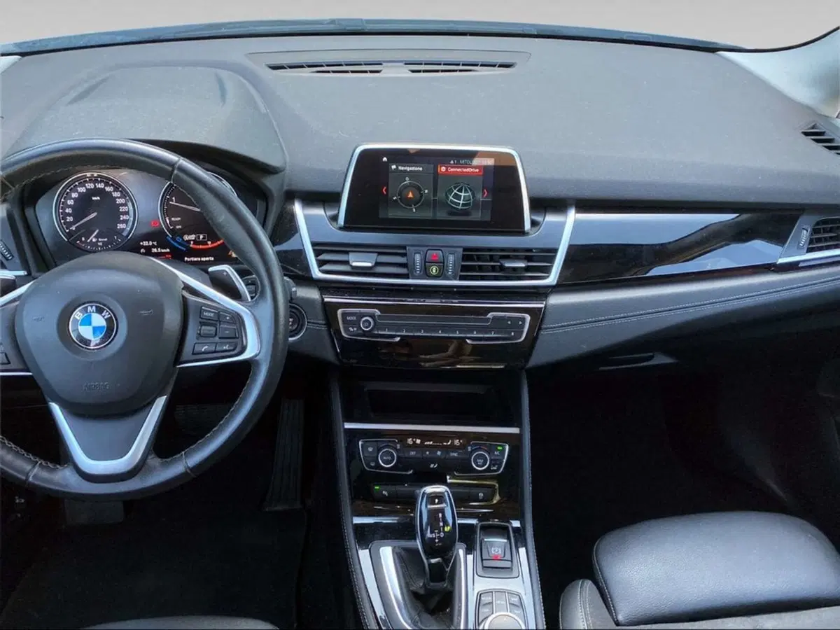 BMW Serie 2 Active Tourer usata a Siena (10)