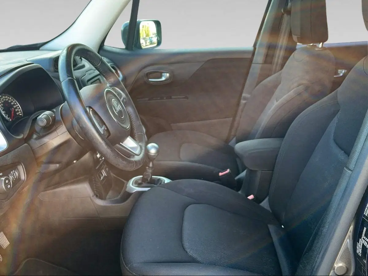 Jeep Renegade usata a Livorno (13)