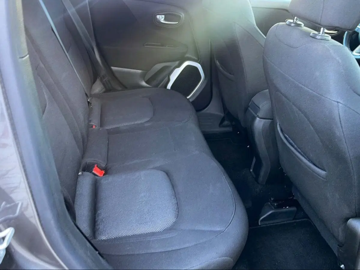 Jeep Renegade usata a Livorno (14)