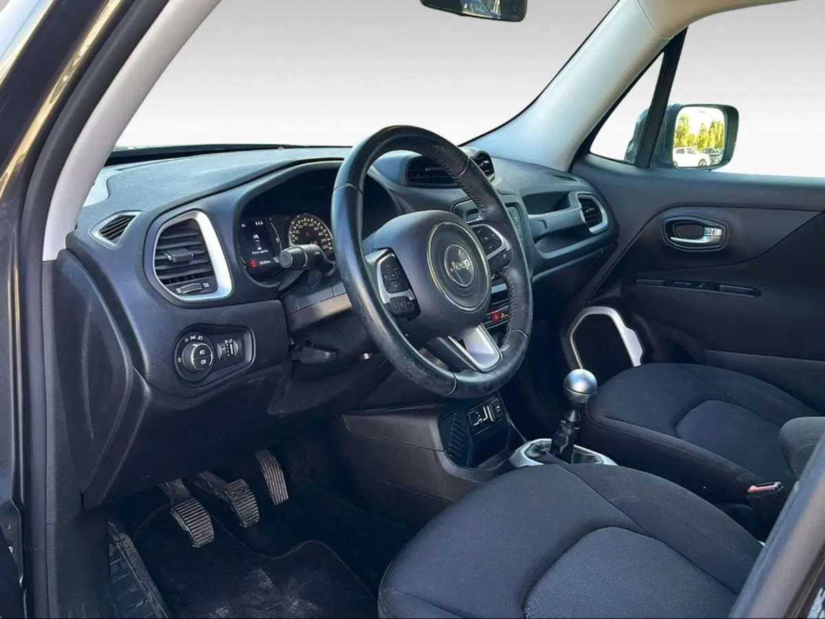 Jeep Renegade usata a Livorno (8)