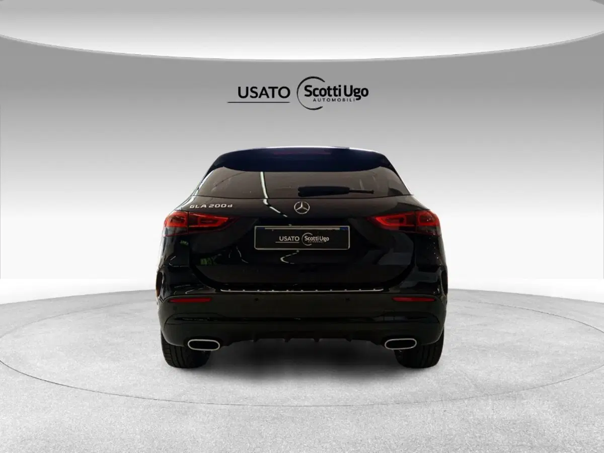 Mercedes-Benz GLA SUV usata a Firenze (7)