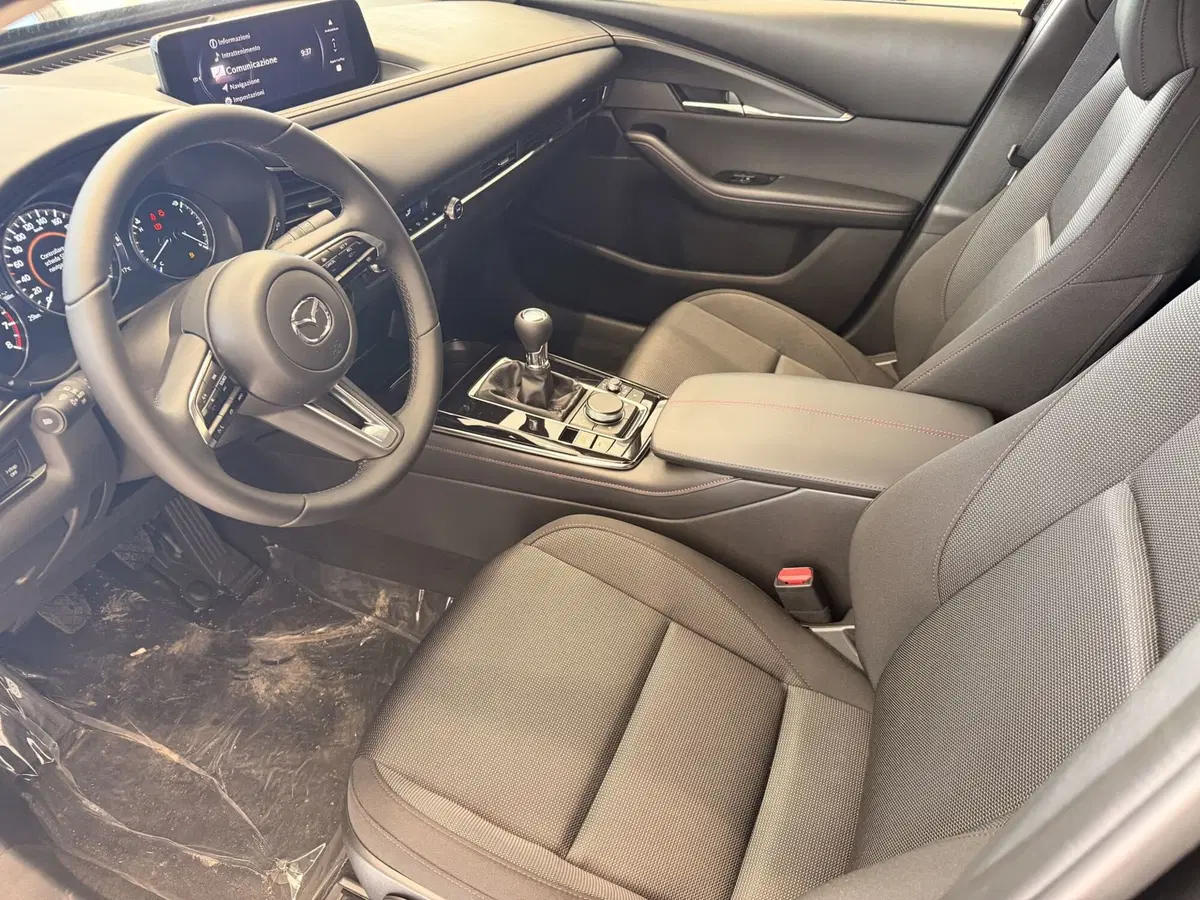 Mazda CX-30 nuova a Latina (11)