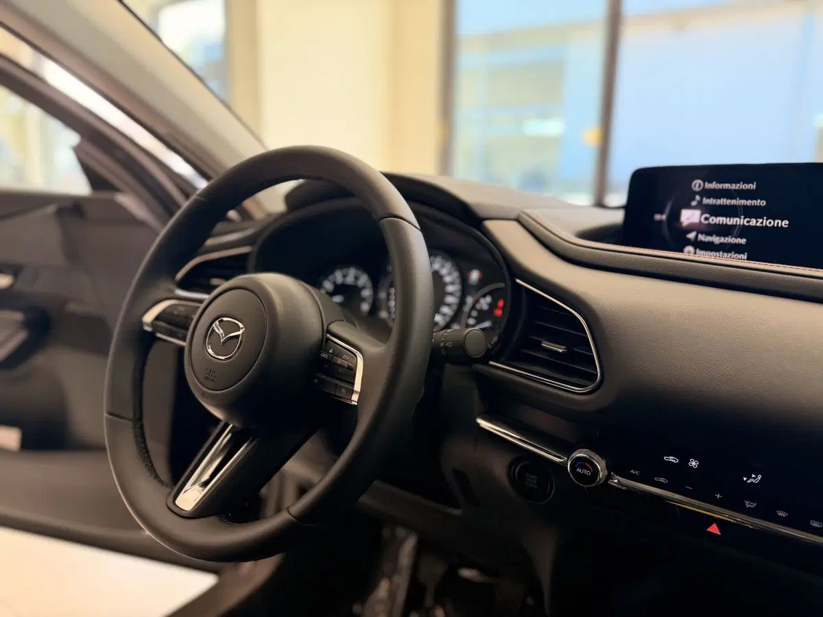 Mazda CX-30 nuova a Latina (20)