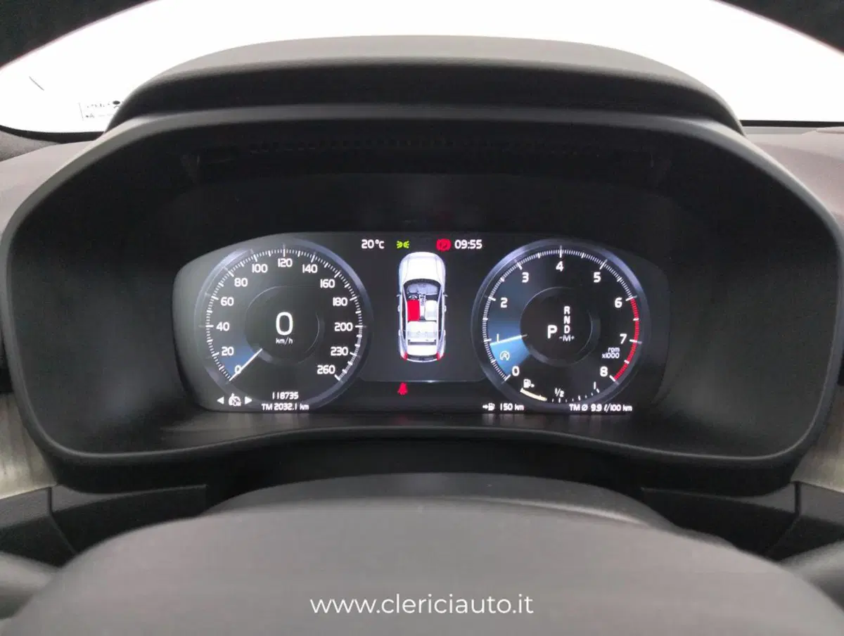Volvo XC40 usata a Como (11)