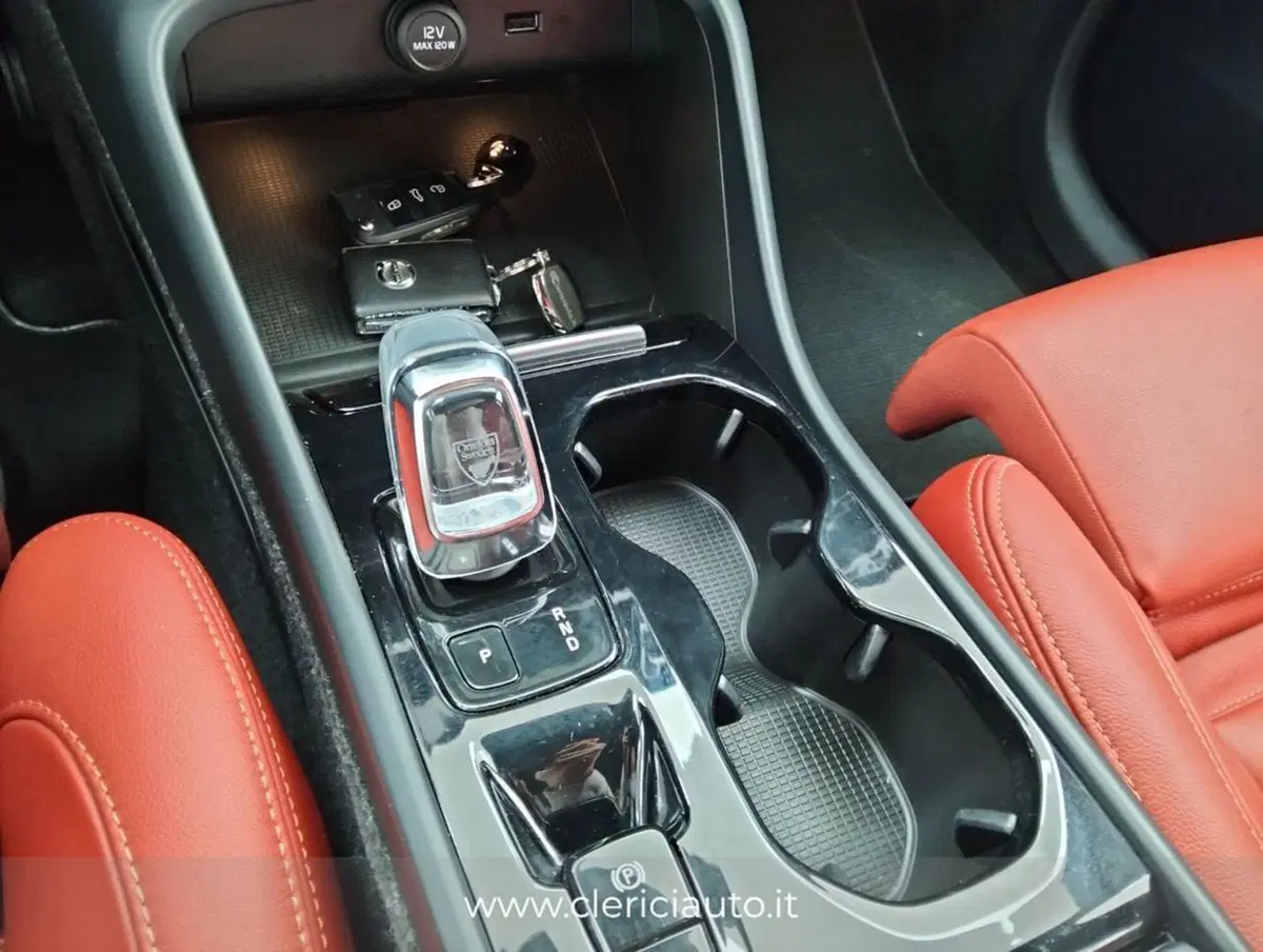 Volvo XC40 usata a Como (15)