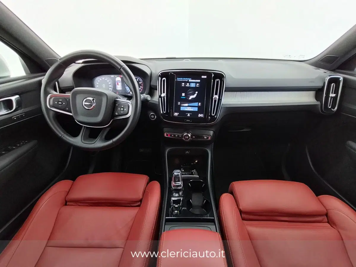 Volvo XC40 usata a Como (4)