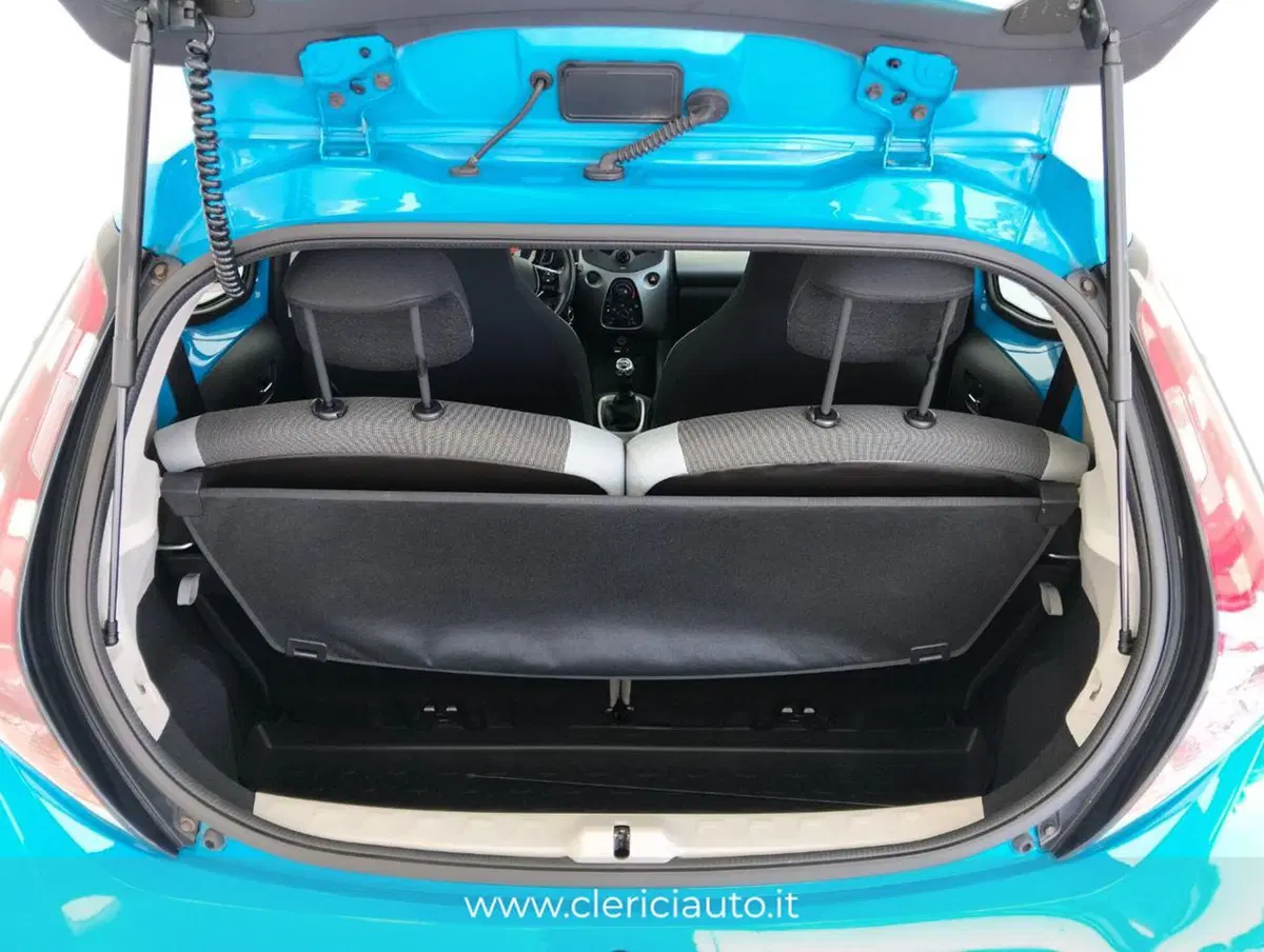 Toyota Aygo usata a Como (14)