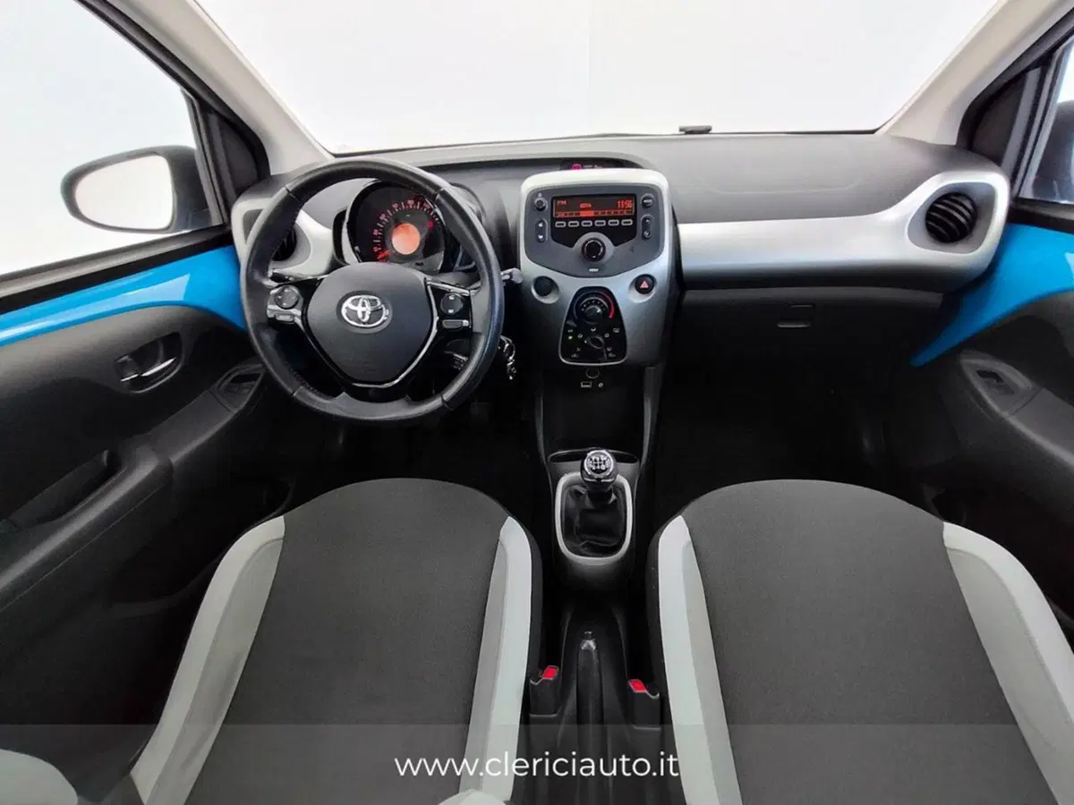 Toyota Aygo usata a Como (4)