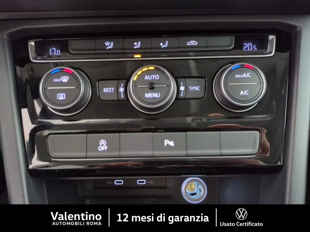 Volkswagen Touran usata a Roma (14)