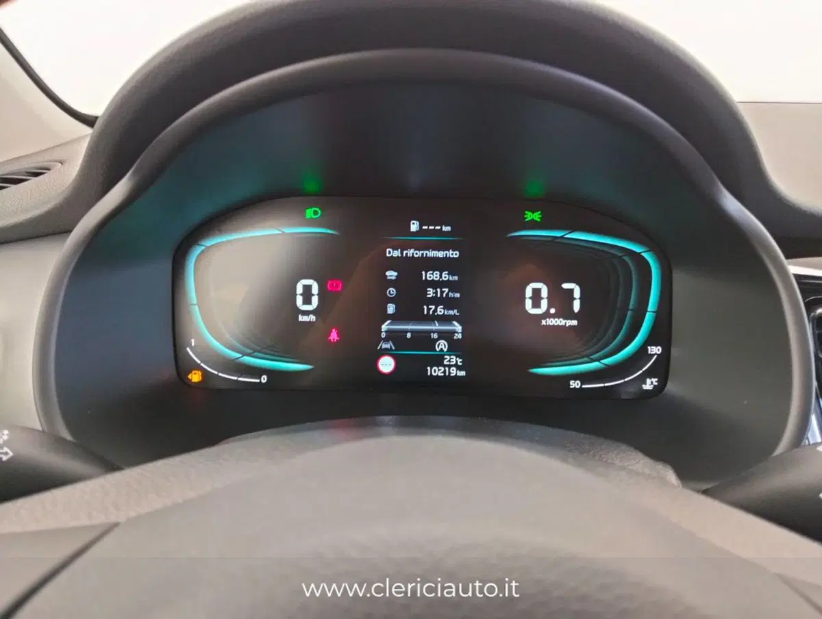 Kia Stonic usata a Como (12)