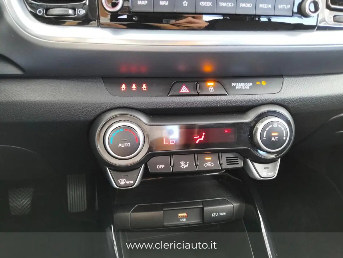 Kia Stonic usata a Como (17)