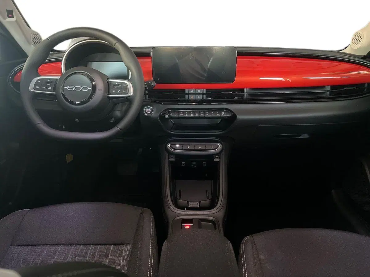 Fiat 600 nuova a Bari (8)