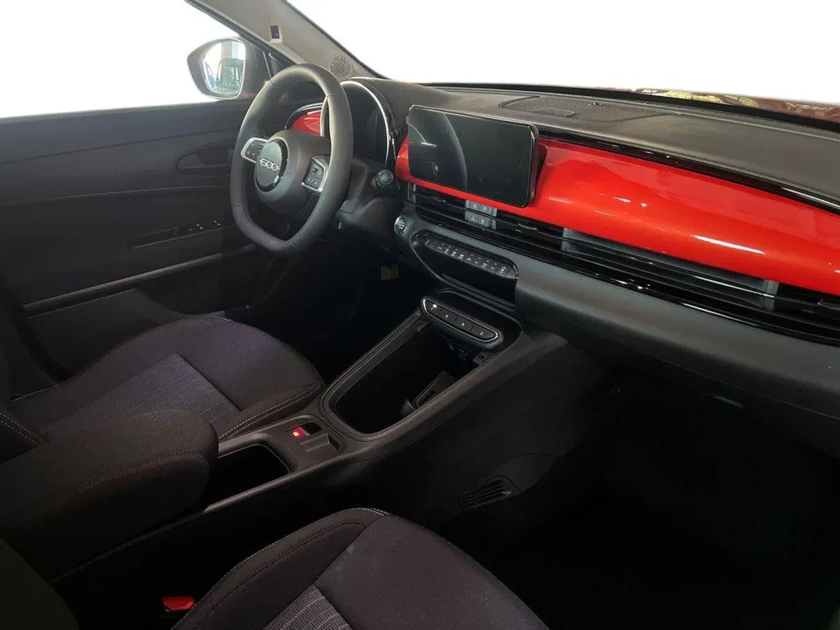 Fiat 600 nuova a Bari (9)