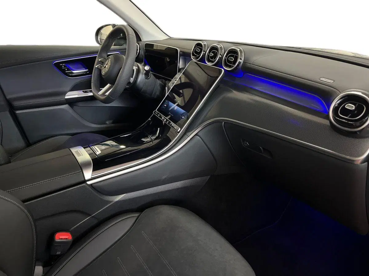 Mercedes-Benz GLC SUV usata a Bari (9)