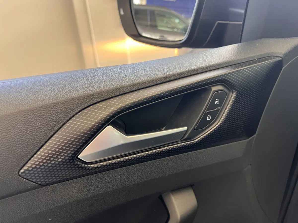 Volkswagen T-Cross usata a Bari (11)