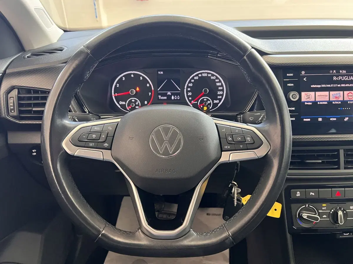 Volkswagen T-Cross usata a Bari (19)