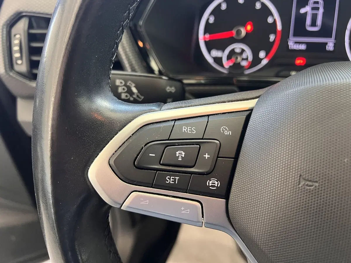 Volkswagen T-Cross usata a Bari (20)