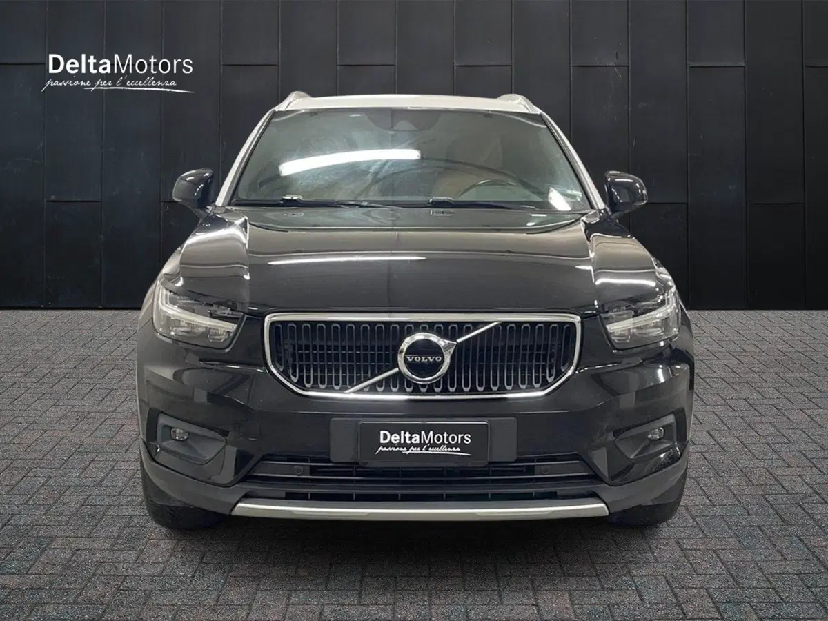 Volvo XC40 usata a Macerata (6)