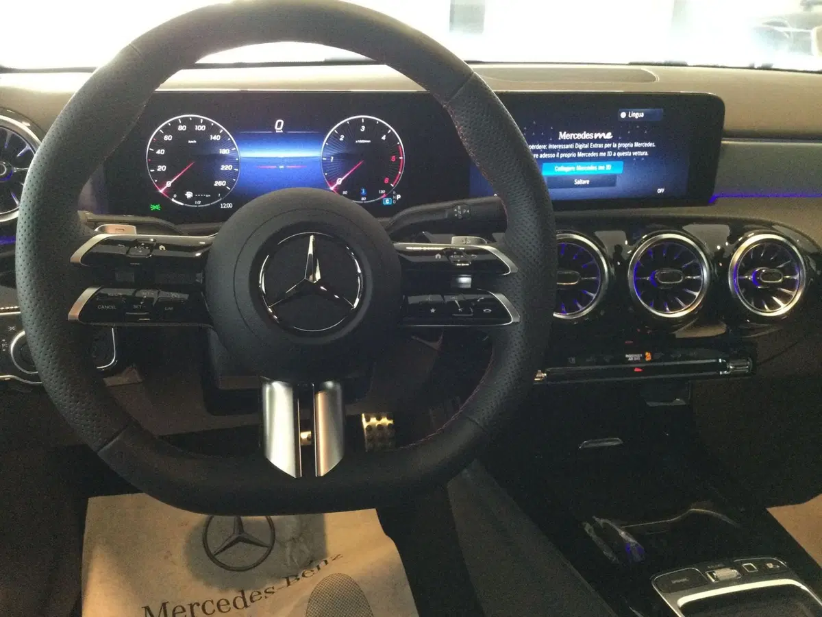 Mercedes-Benz Classe A usata a Caserta (12)