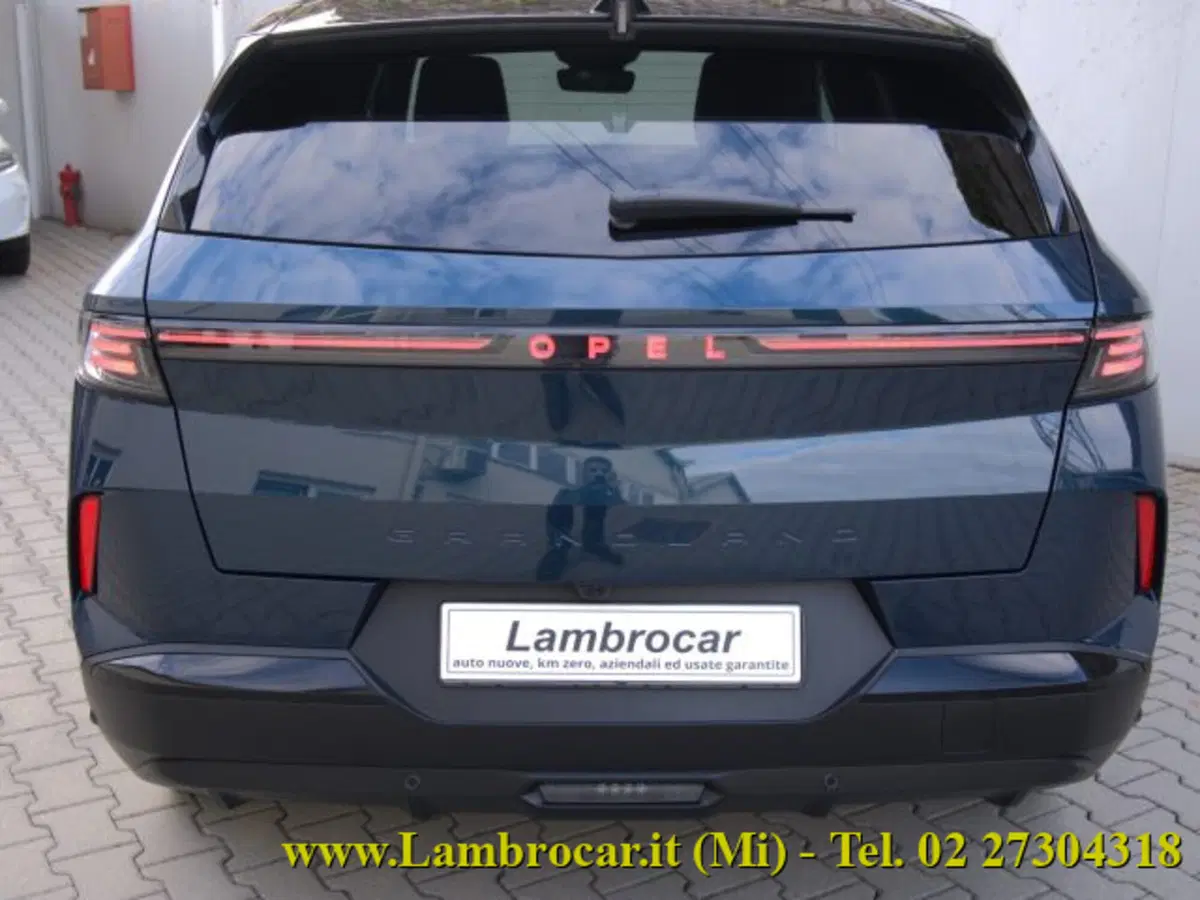 Opel Grandland usata a Milano (18)