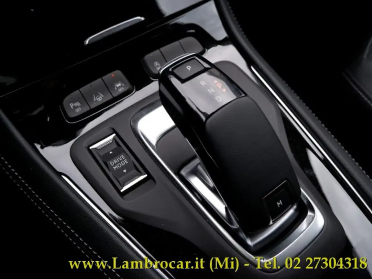 Opel Grandland usata a Milano (10)