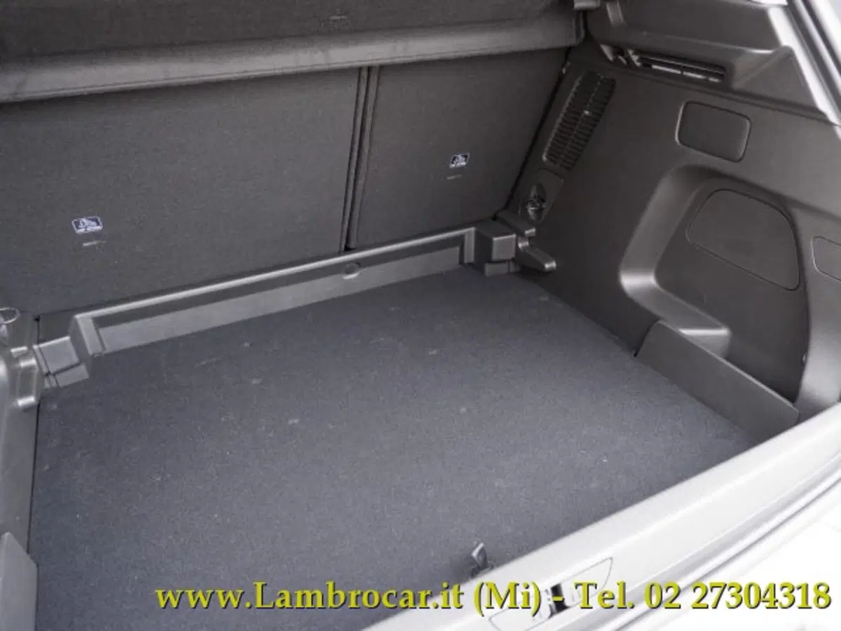 Opel Grandland usata a Milano (13)