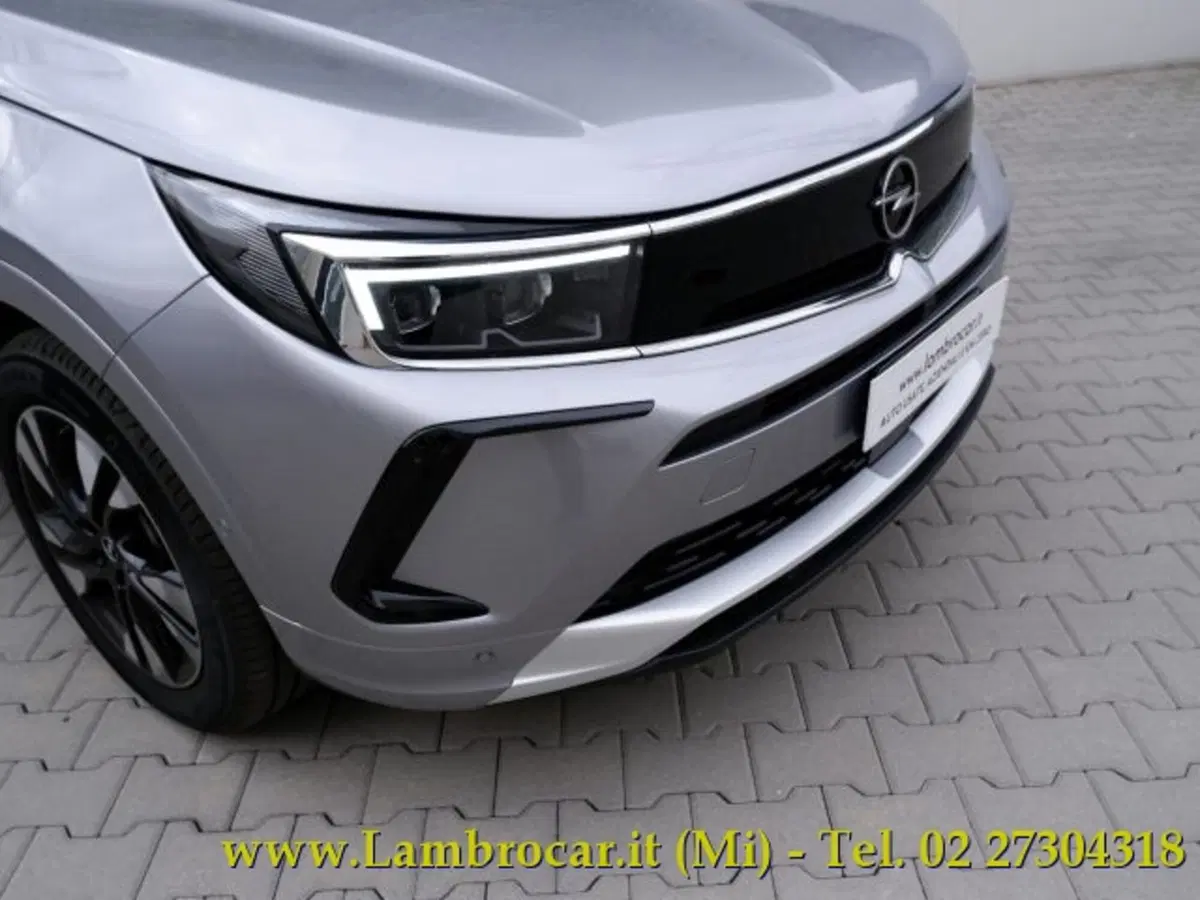 Opel Grandland usata a Milano (17)