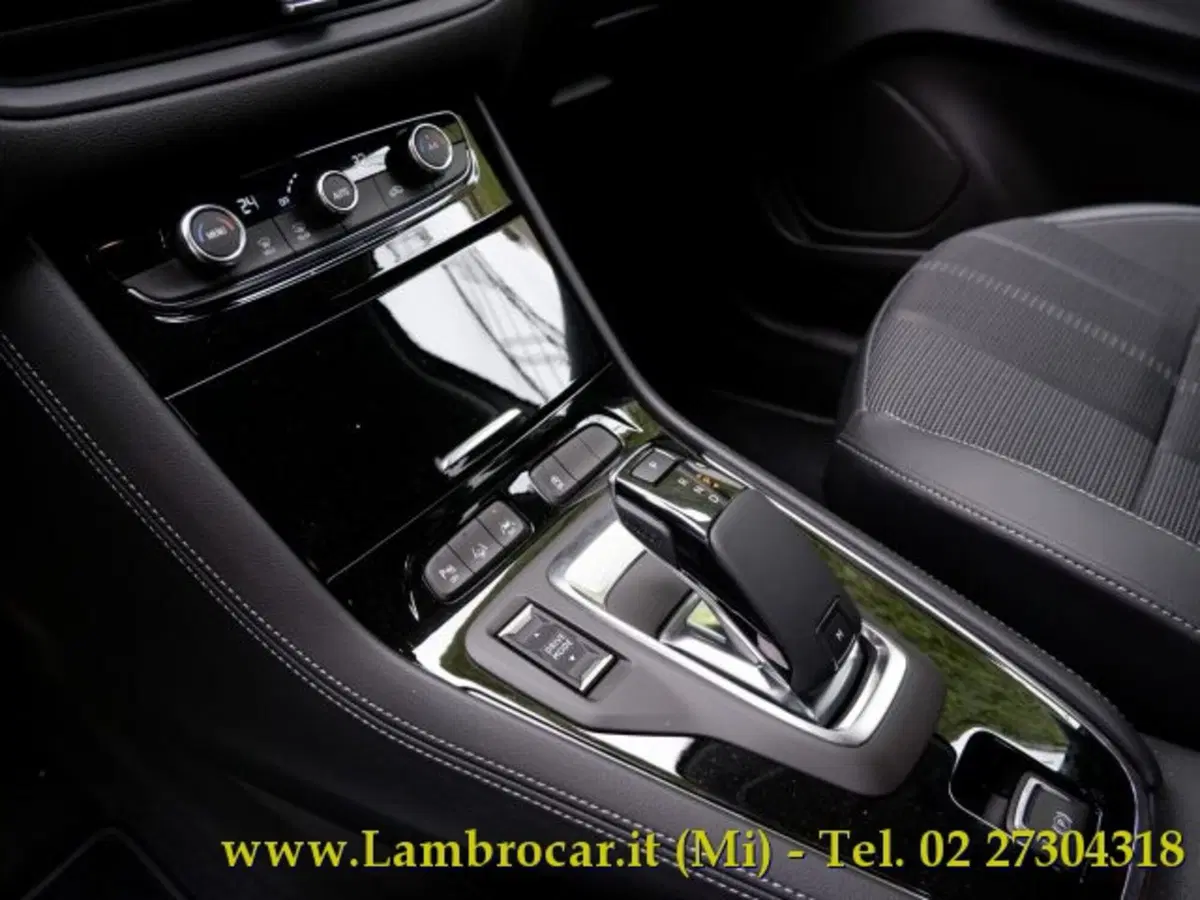 Opel Grandland usata a Milano (6)