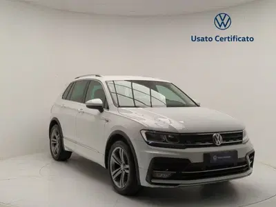 Volkswagen Tiguan 1.6 TDI SCR Business BlueMotion Technology del 2020 usata a Pratola Serra